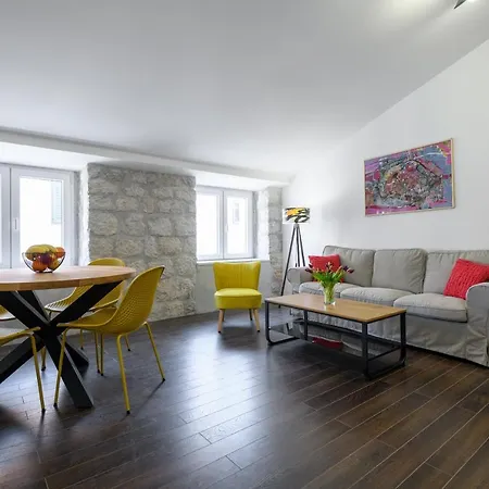 Apartmán Marin & Ketty's Boutique Place At The Heart Of
